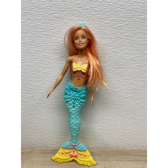 2017 Mattel Barbie Mermaid Doll Aqua Yellow Tail Coral Hair With Crown
