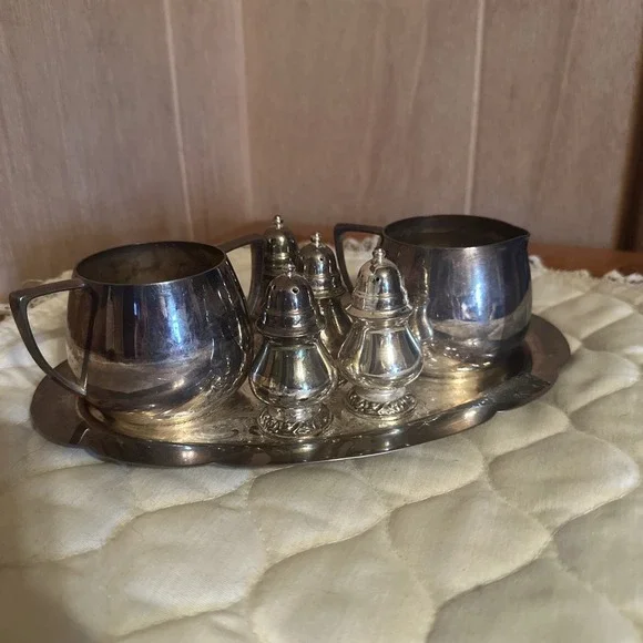 Oneida Silver Plated Shakers, Wallace Tray, Empire Crafts Cream & Sugar