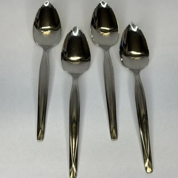 Wm Rogers Mfg INS242 Pattern Stainless Lot of 4‎ Fruit Spoons USA Nassau Pattern