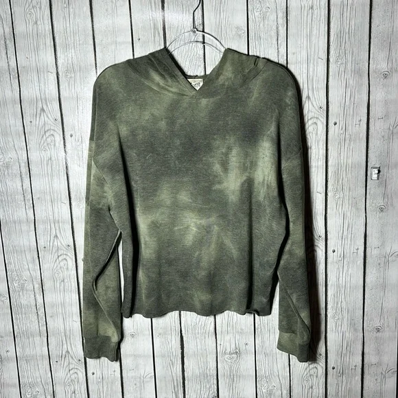 Vocal tie dye lightweight pull over hoodie size Small