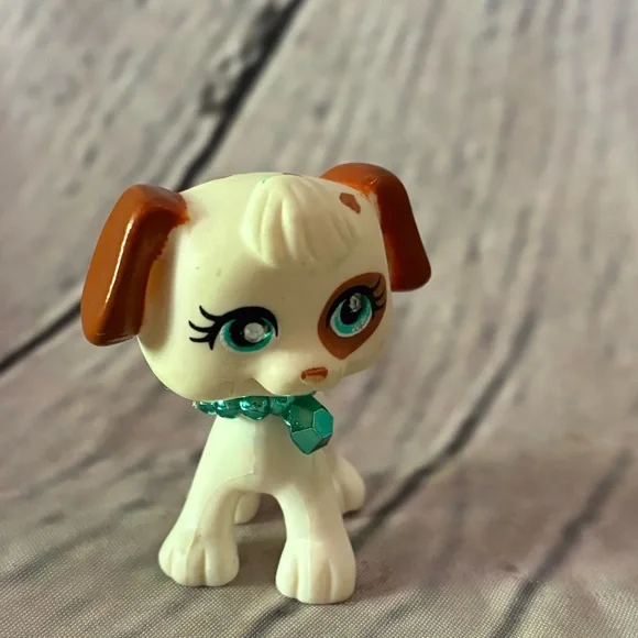 5/$20 Littlest Pet Shop #39‎ White Dog with Blue Necklace Collectible Toy GUC