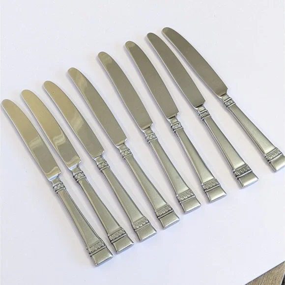 Oneida CADENCE Dinner Knife Knives 18/10 Stainless Indonesia (Set Of 8)