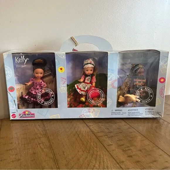 Mattel 2002 Friends of the World Kelly Doll Set Worn Box vintage