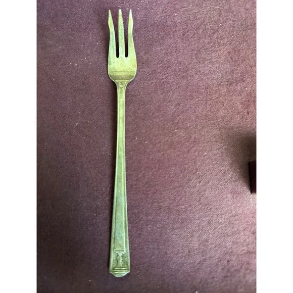Holmes & Edwards Century Silverplate Cocktail Seafood Fork 1923 Art Deco IS