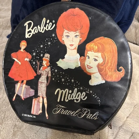 Vintage 1963 Barbie Midge Travel Pals Round Zipper Case by Mattel