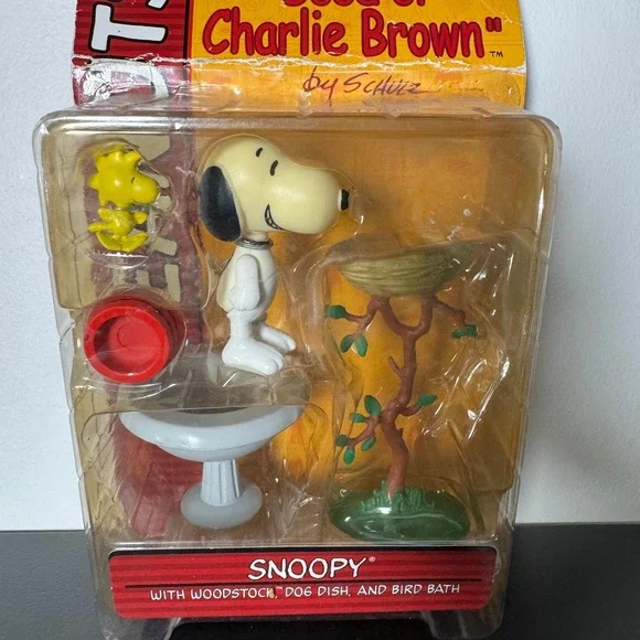 Memory Lane Peanuts‎ 