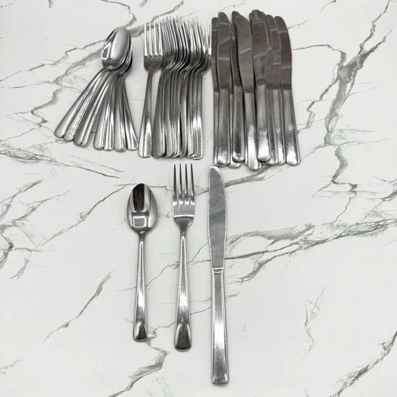 Vintage Oneida Northland Stainless Flatware Set Korea 34 pc Knife Fork Spoon