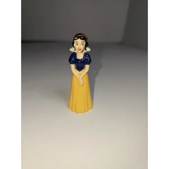 Snow White - Disney Snow White and the Seven Dwarfs 2.75