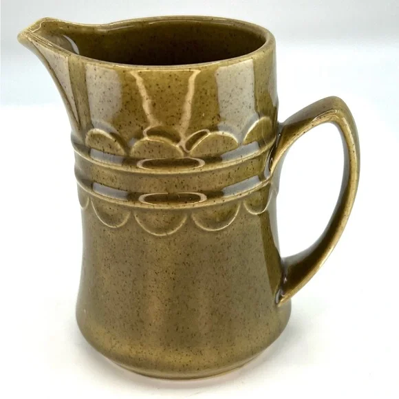 HOMER LAUGHLIN Sheffield Granada Style Green Ceramic Creamer 4.5”Pitcher Vintage
