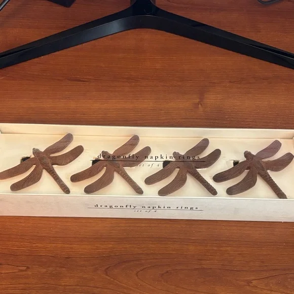 Pier 1 Set of 4 Brown Dragonfly Napkin Rings