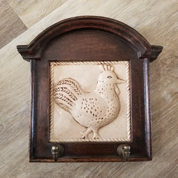 Vintage Pier 1 Farmhouse Rooster Hook Decor