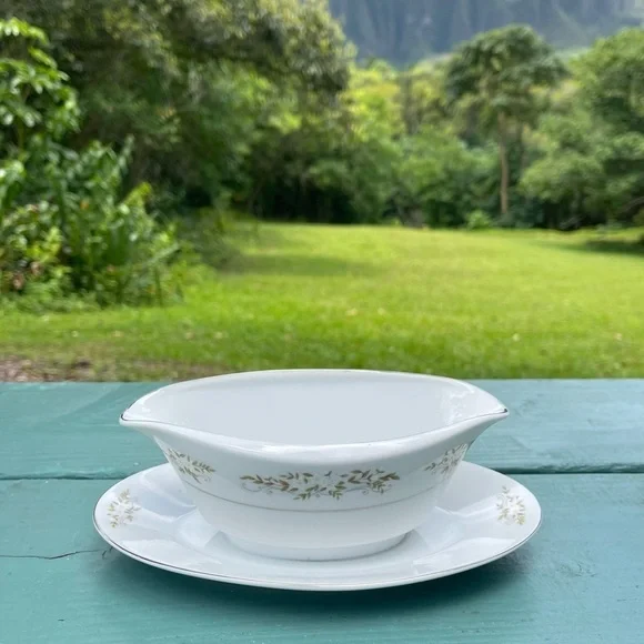 Vintage 326 Springtime Fine China Gravy Boat International Silver Co, Japan