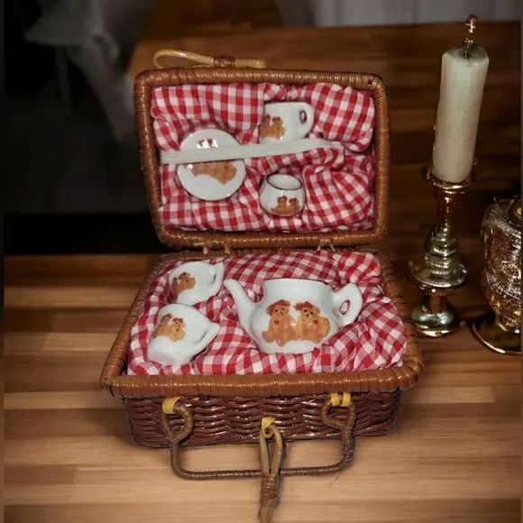 VINTAGE Teddy Bear Wicker Tea Set