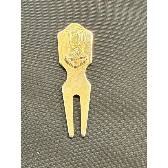 Warner Bros Acme Sport Looney Tunes Bugs Bunny Golf Divot Tool