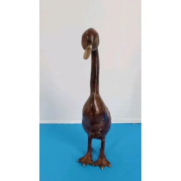 Handcrafted Wooden Duck Figurine Rustic Decor Vintage‎ Style Decorative Statue