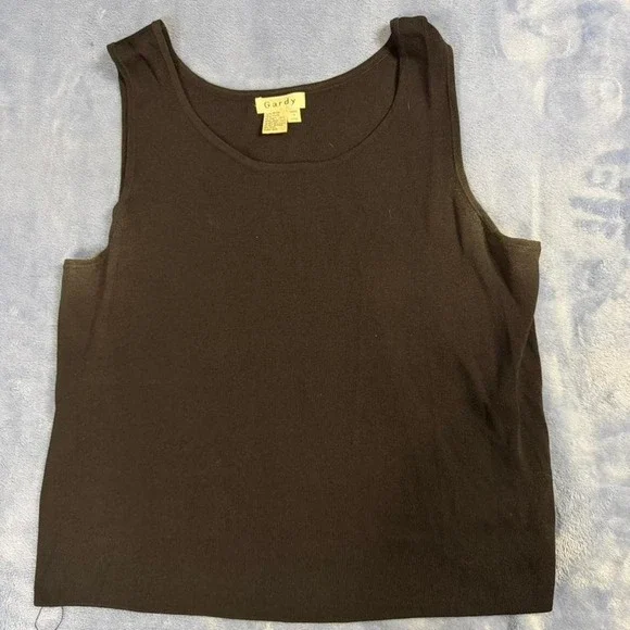 Vintage Black gardy cropped tank‎ top Size L