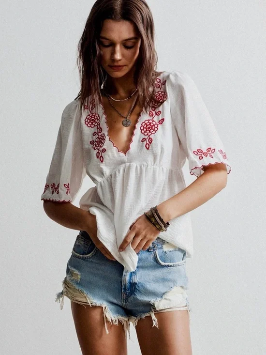 ♥️Hello Gorgeous! Embroidered Floral V-Neck Blouse - White