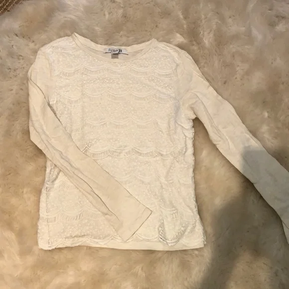 Forever 21 Cream White Lace Scalloped Front Long Sleeve Top Size S Romantic