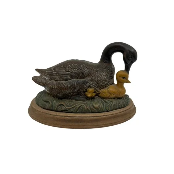 Unbranded Canada Goose Figurine Small‎ Brown Good Vintage Rustic Bird Decor