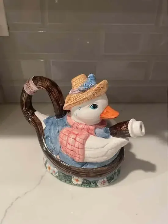 Fitz and Floyd Gooseberry Lane Pitcher from 1994