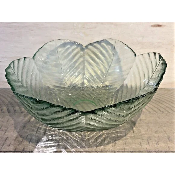 Green Serving Bowl Frosted Glass Leaf Lettuce Cabbage Salad Vintage VTG