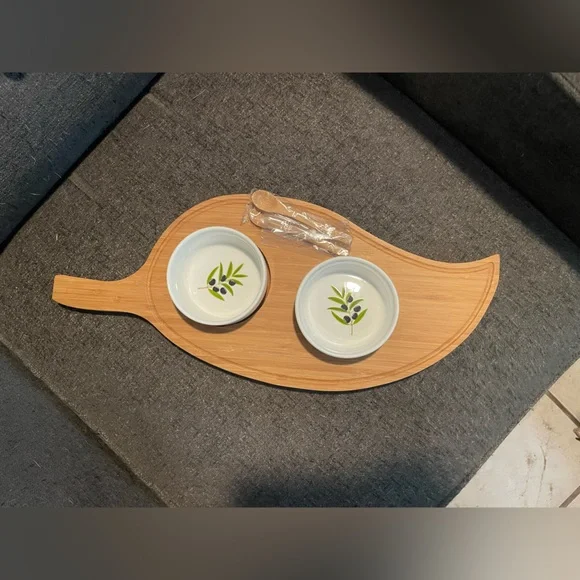 Brown and White Serveware Set for Dining