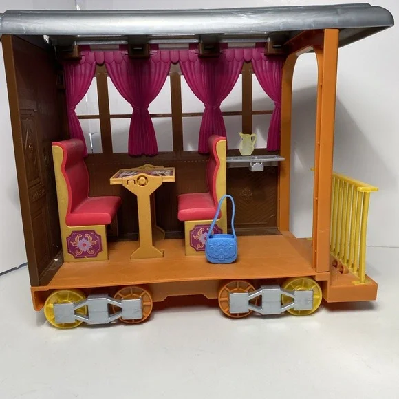 Mattel‎ Spirit Untamed Lucky's Train Home Playset Train And Purse Only