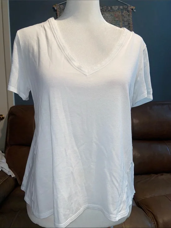 Veronica Beard White V-Neck Short Sleeve Tee