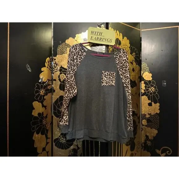 1X Tan Leopard Top & Earrings