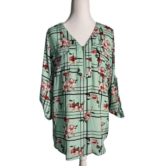 WishFull Park‎ Women's Floral Cool Green Plaid Blouse Size L