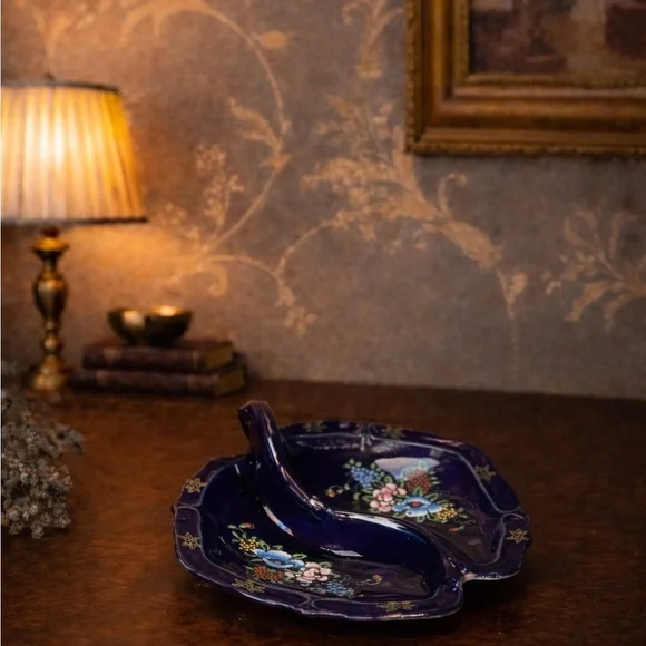 Vintage Tashiro Shoten Japan Cobalt Moriage Divided Candy Nut Dish