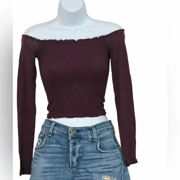 Hollister Off the Shoulder Smocked Crop Top Burgundy Long Sleeve XS