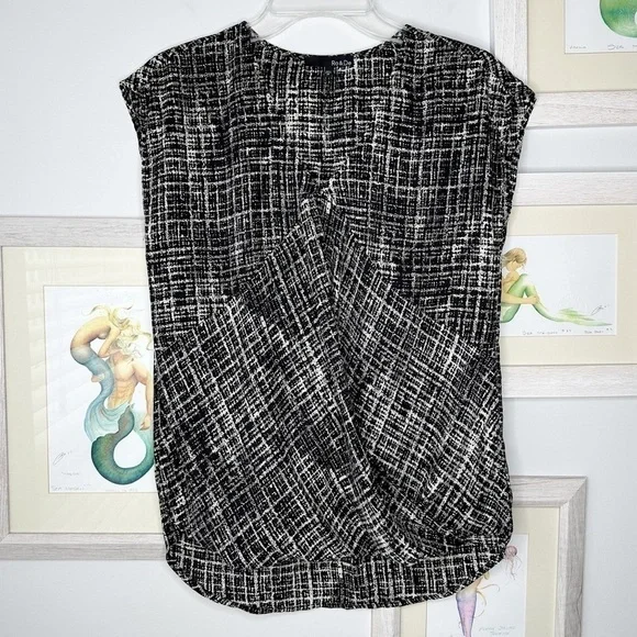 RO & De Black & White Geometric Print Sleeveless Twist Front Top Women’s XS