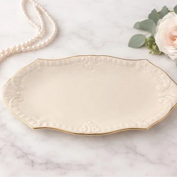 Lenox Chadwick Small Tray Ivory Porcelain 24K Gold Trim Vanity  Dish Made USA