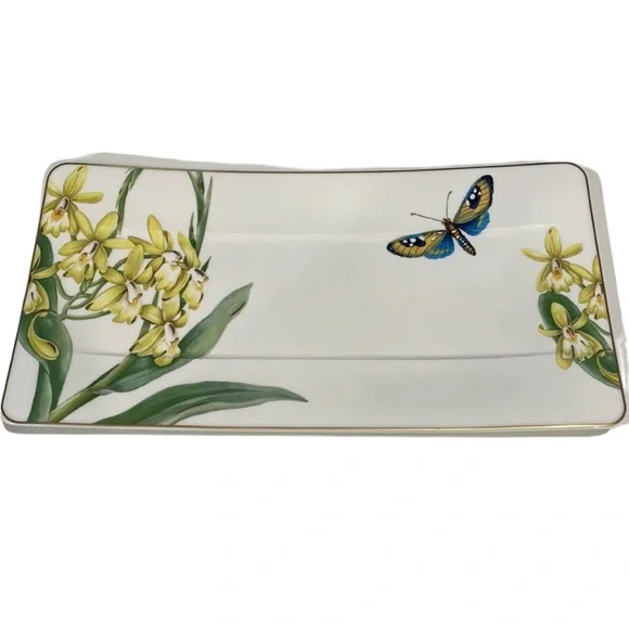 Villeroy & Boch Amazonia rectangular serving tray in bone porcelain. NWT