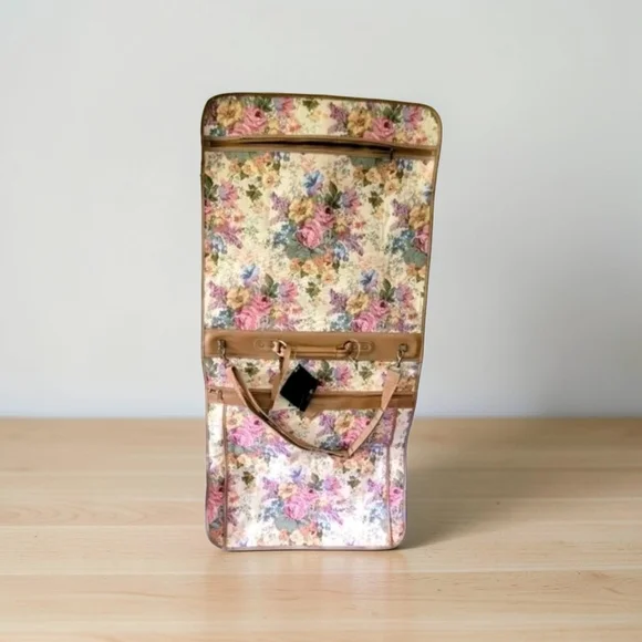 Vintage Verdi Hanging / Folding Luggage Bag Floral Pattern NWT