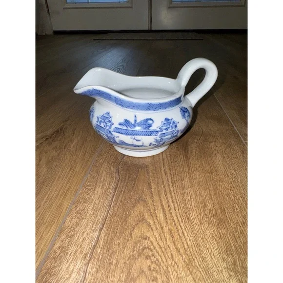 Blue Willow Creamer‎ Porcelain China IDG Oriental Asian Decor Pitcher