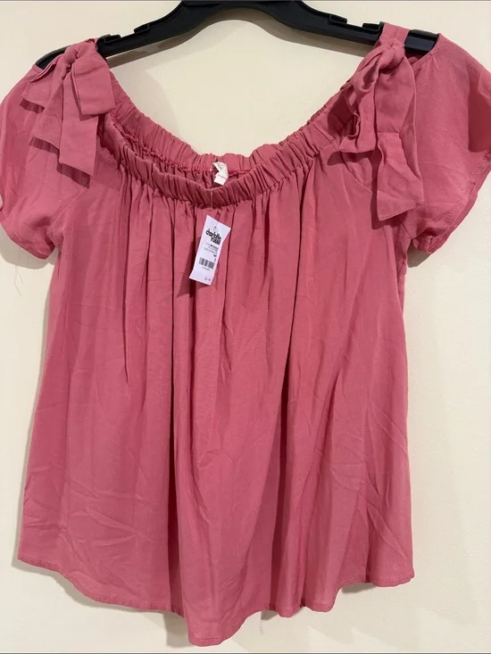 Heart & Hips by Charlotte Russe Pink Off-Shoulder Tie-Shoulder Blouse size large