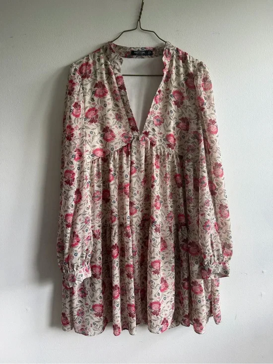 Nasty Gal Cream Floral V-Neck Long Sleeve Babydoll Top