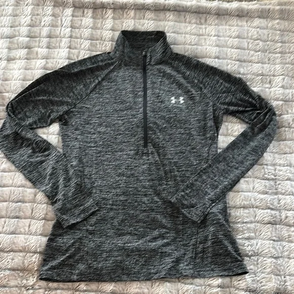 Under Armour Black and Gray Quarter-Zip Pullover size medium Heather Black