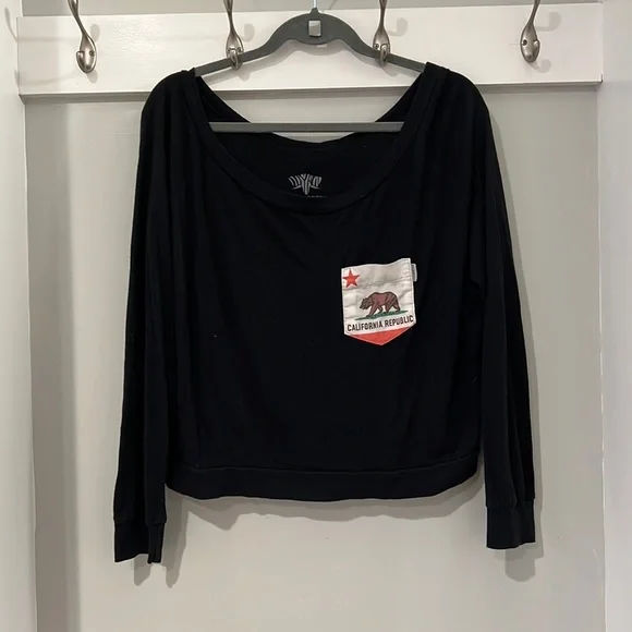 SerengeTee California Flag Long Sleeve Crop