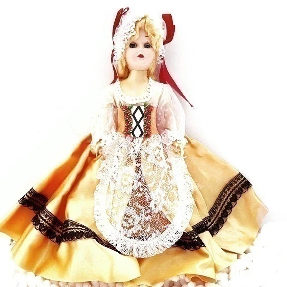🇩🇪Vintage Doll Of the World! - Germany!🇩🇪