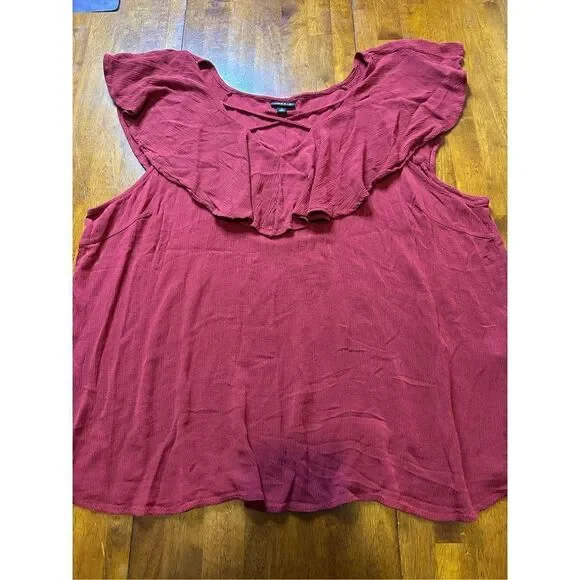 Torrid Womens Plus Size 3X Rayon Stretch Ruffle Chest Accent Burgundy Shirt Top