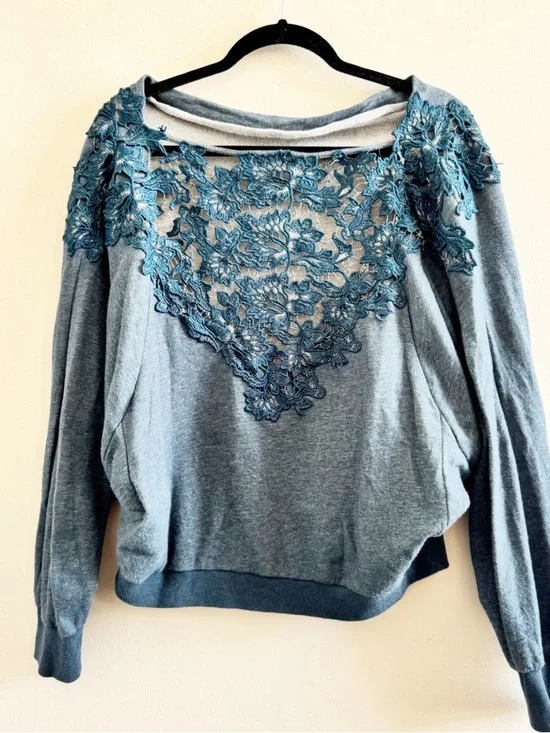 ANTHROPOLOGIE Lace Applique Blue Crewneck Sweater Meadow Rue Lightweight