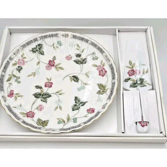 Andrea by Sadek Garden Splendor Cake Plate / Server Serving Set Porcelain 10.5