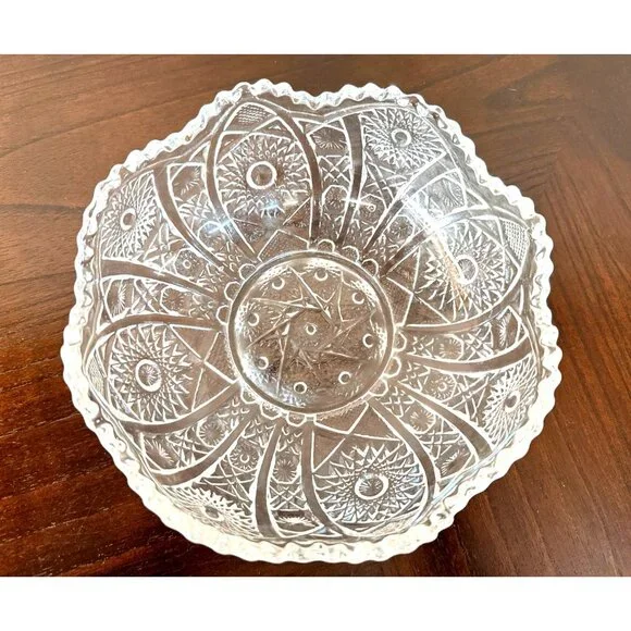 Vintage Imperial Glass Daisy & Button Round Bowl Sawtooth Edge Serving Piece