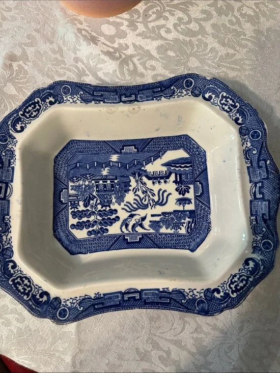 Antique Allertons England Blue Willow Scalloped Vegetable Serving Bowl