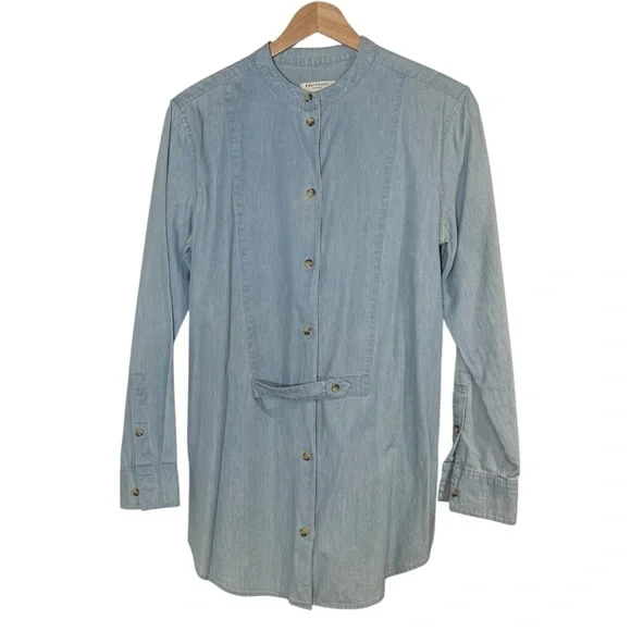 Equipment Femme Chambray Button Up Shirt Size XS Long Sleeve Blue 100% cotton
