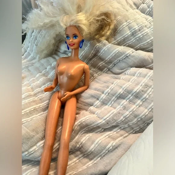 Vintage blonde Barbie