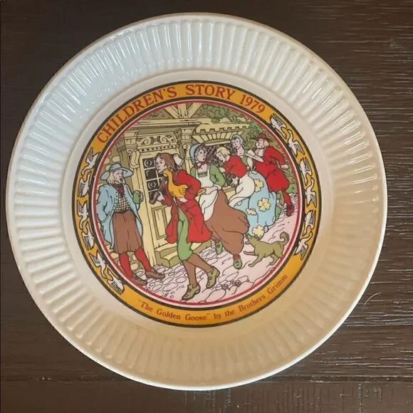 Wedgwood 1979 Children’s Story Golden Goose Plate